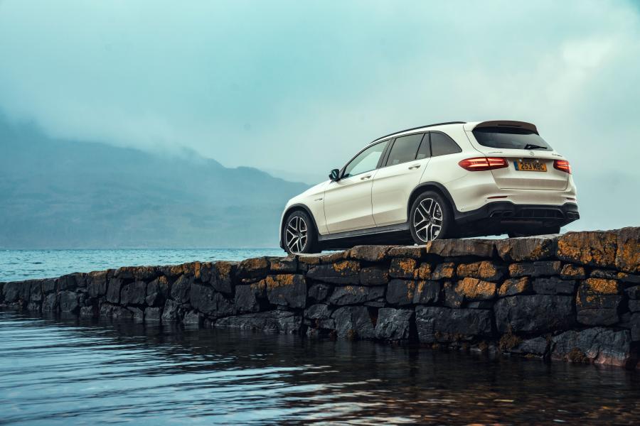  Mercedes-AMG GLC63 S 4Matic+ (X253) 2017 года  (UK) (фото 12 из 40)